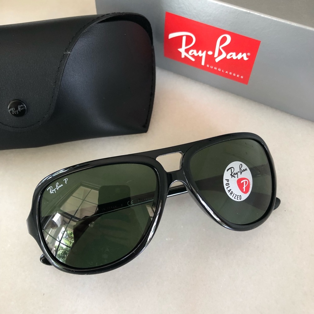 Brand New w Box Men’s Polarized Ray Ban Sunglasses